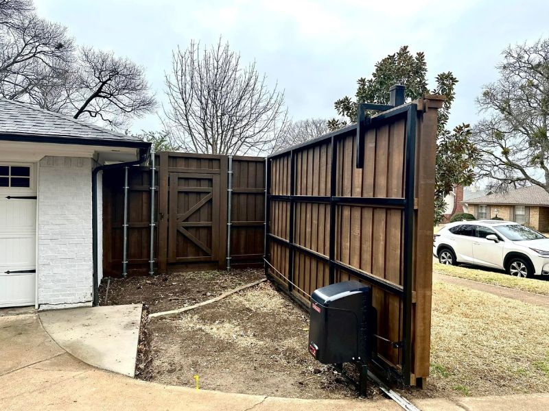 automatic-driveway-gate-custom-fence-east-texas