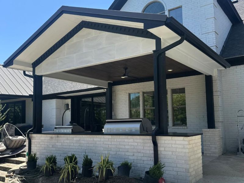 modern-custom-home-builder-kemp-east-texas